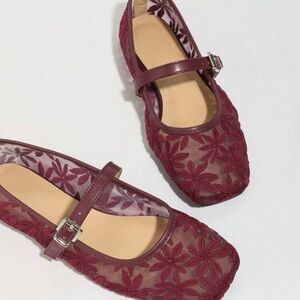 Chic Burgundy Floral Women's Flats